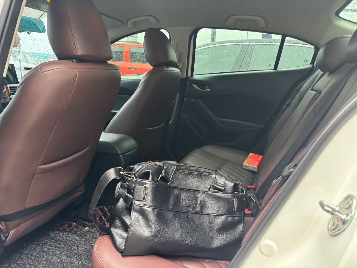 2017 Mazda 3 Axela 1.5L 117HP L4 6AT,autocango,china used car exporter,china ev exporter,chinese used car exporter,chinese used ev exporter