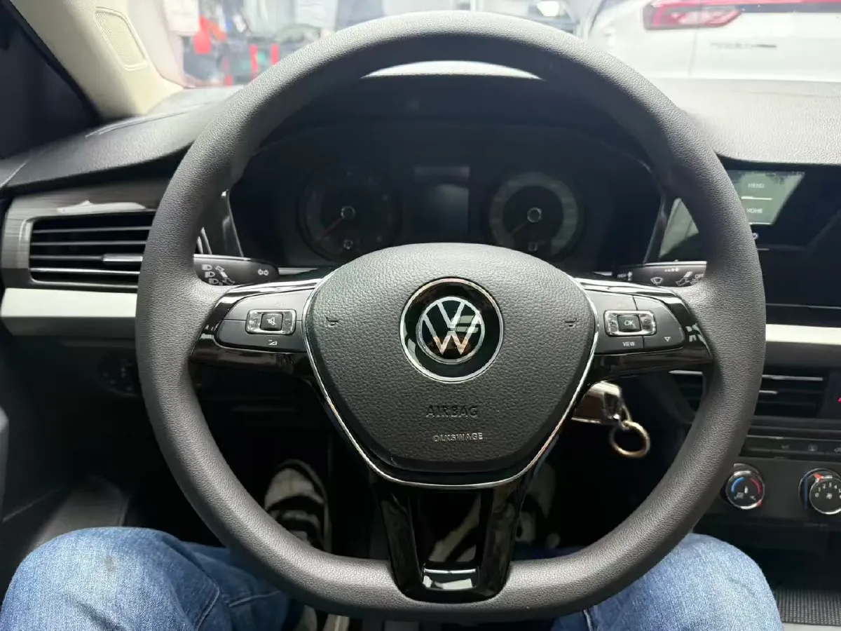 2021 Volkswagen Lavida 1.4T 150HP L4 7DCT,autocango,china used car exporter,china ev exporter,chinese used car exporter,chinese used ev exporter