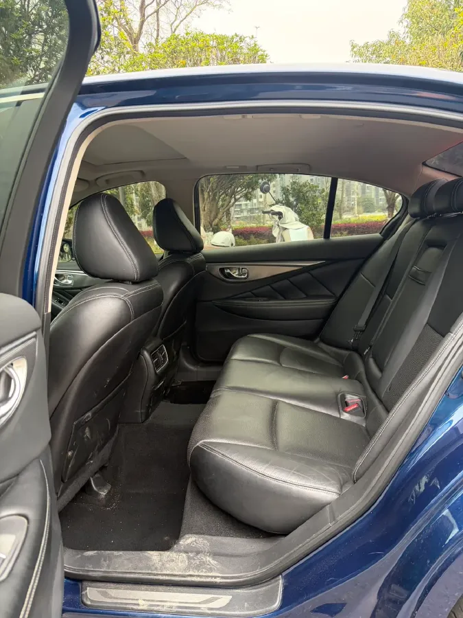 2016 Infiniti Q50L 2.0T 211HP L4 7AT,autocango,china used car exporter,china ev exporter,chinese used car exporter,chinese used ev exporter