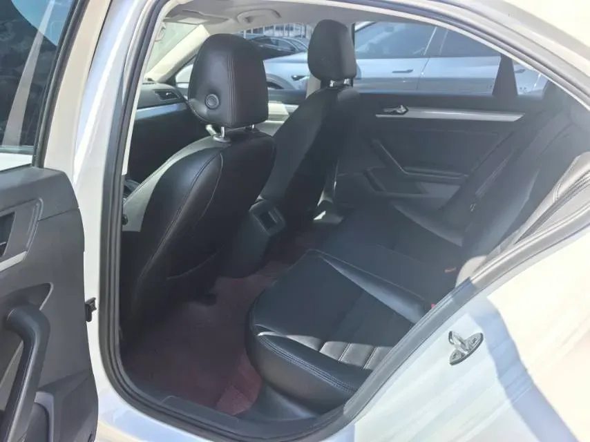 2018 Volkswagen Lamando 1.4T 131HP L4 7DCT,autocango,china used car exporter,china ev exporter,chinese used car exporter,chinese used ev exporter