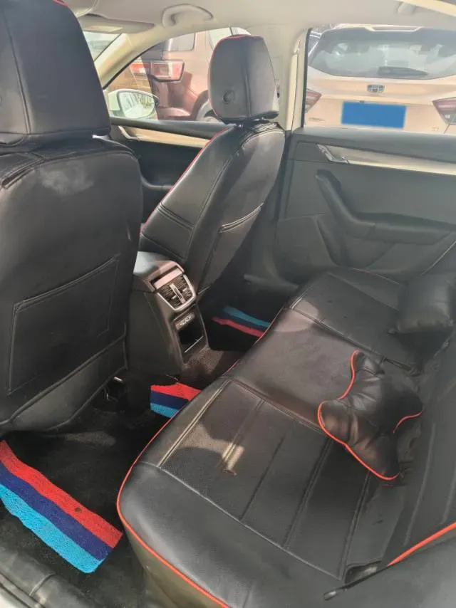 2020 Skoda Octavia 1.2T 116HP L4 7DCT,autocango,china used car exporter,china ev exporter,chinese used car exporter,chinese used ev exporter