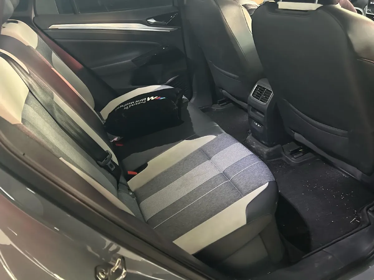 2024 Volkswagen ID.4 Crozz BEV 55.7KWH,autocango,china used car exporter,china ev exporter,chinese used car exporter,chinese used ev exporter