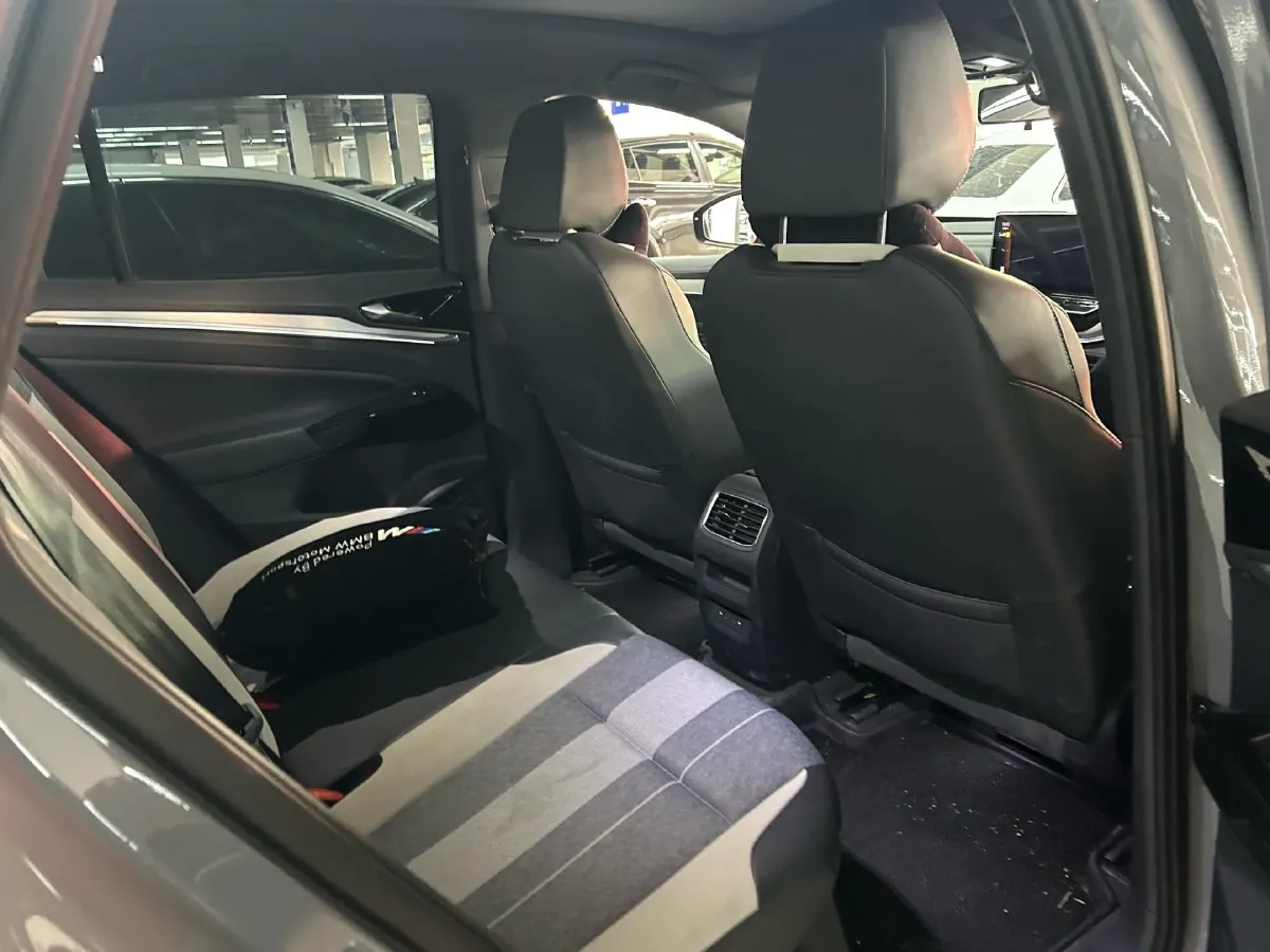 2024 Volkswagen ID.4 Crozz BEV 55.7KWH,autocango,china used car exporter,china ev exporter,chinese used car exporter,chinese used ev exporter