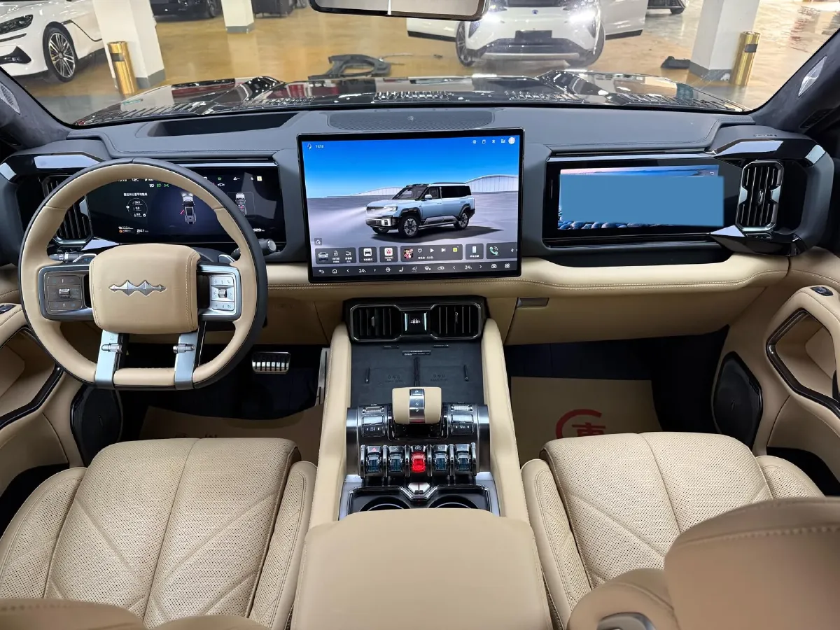 2025 FangChengBao Bao 8 2.0T 245HP L4 E-CVT PHEV 36.8KWH,autocango,china used car exporter,china ev exporter,chinese used car exporter,chinese used ev exporter