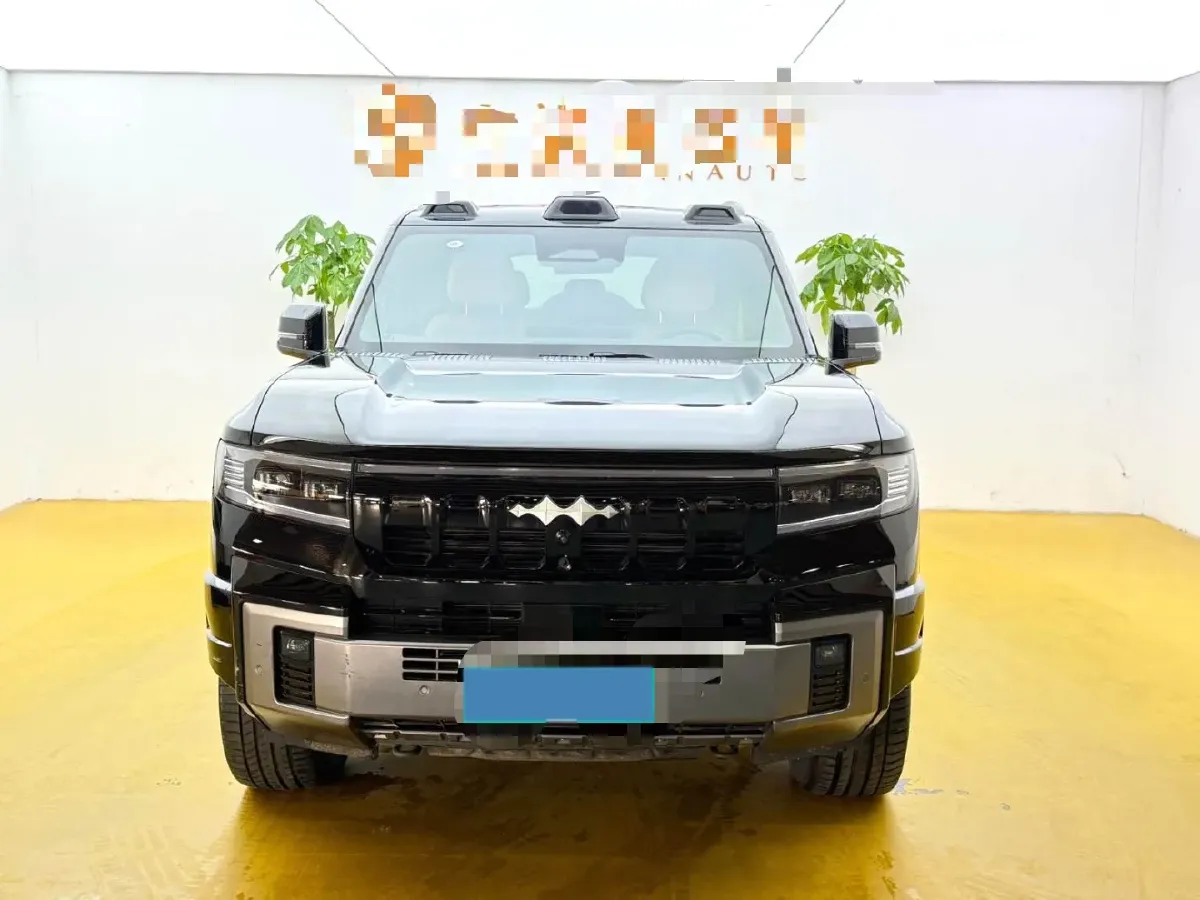 2025 FangChengBao Bao 8 2.0T 245HP L4 E-CVT PHEV 36.8KWH,autocango,china used car exporter,china ev exporter,chinese used car exporter,chinese used ev exporter