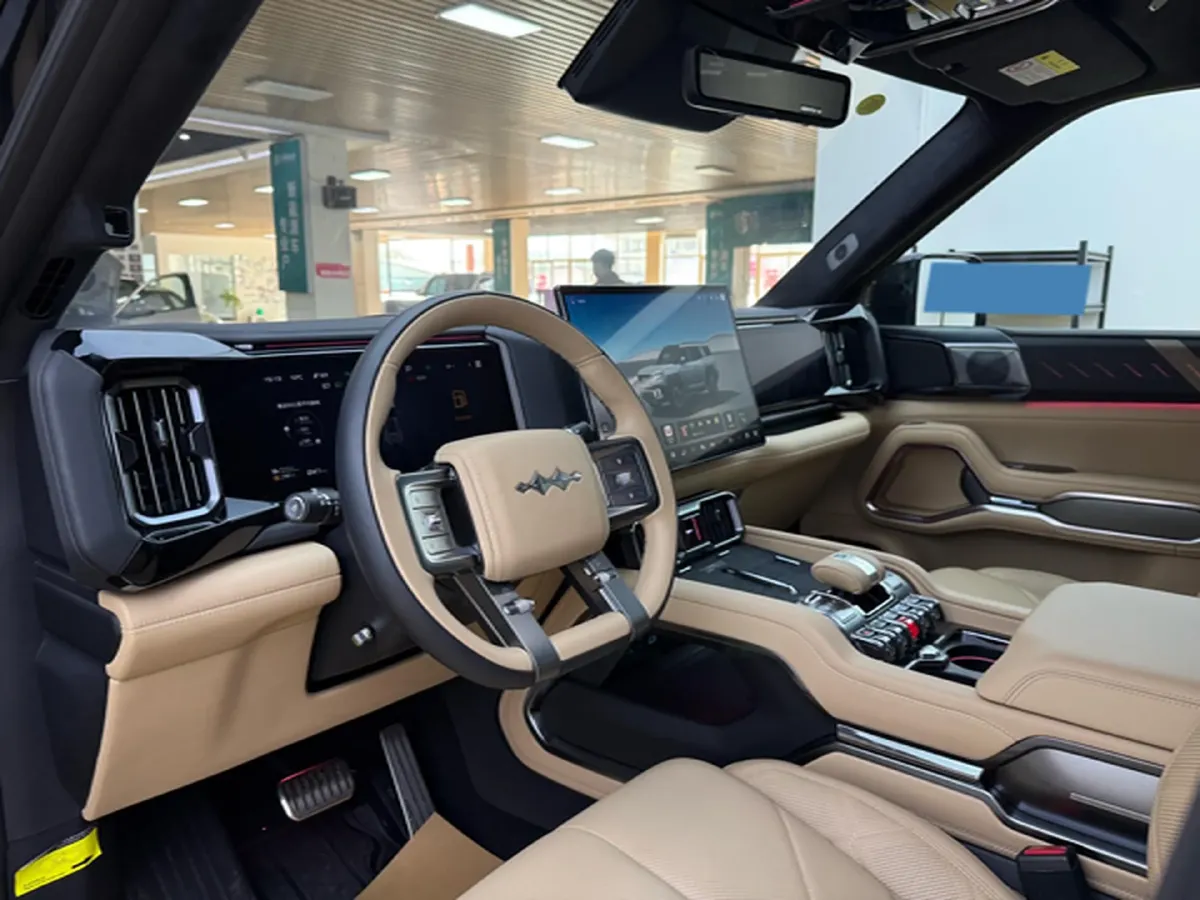 2025 FangChengBao Bao 8 2.0T 245HP L4 E-CVT PHEV 36.8KWH,autocango,china used car exporter,china ev exporter,chinese used car exporter,chinese used ev exporter