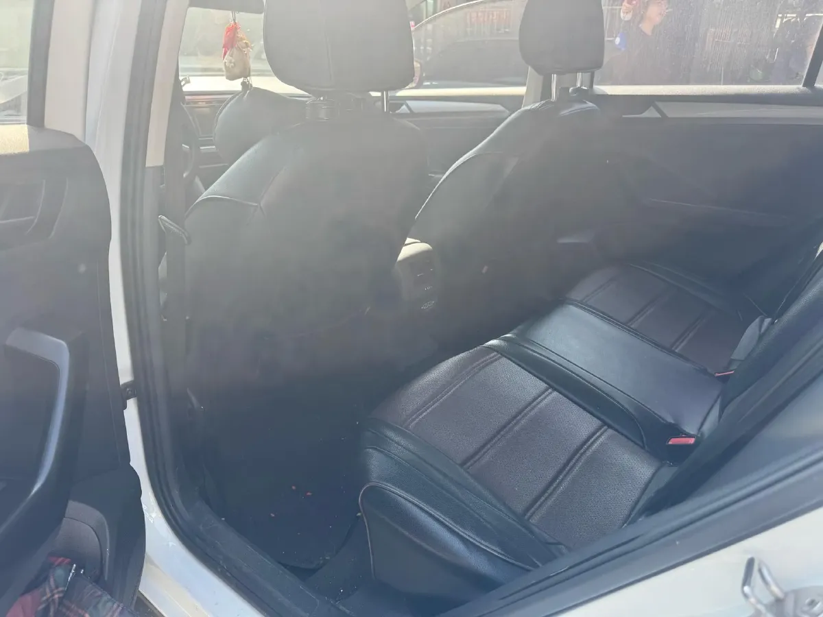 2020 Volkswagen T-Roc 1.4T 150HP L4 7DCT,autocango,china used car exporter,china ev exporter,chinese used car exporter,chinese used ev exporter