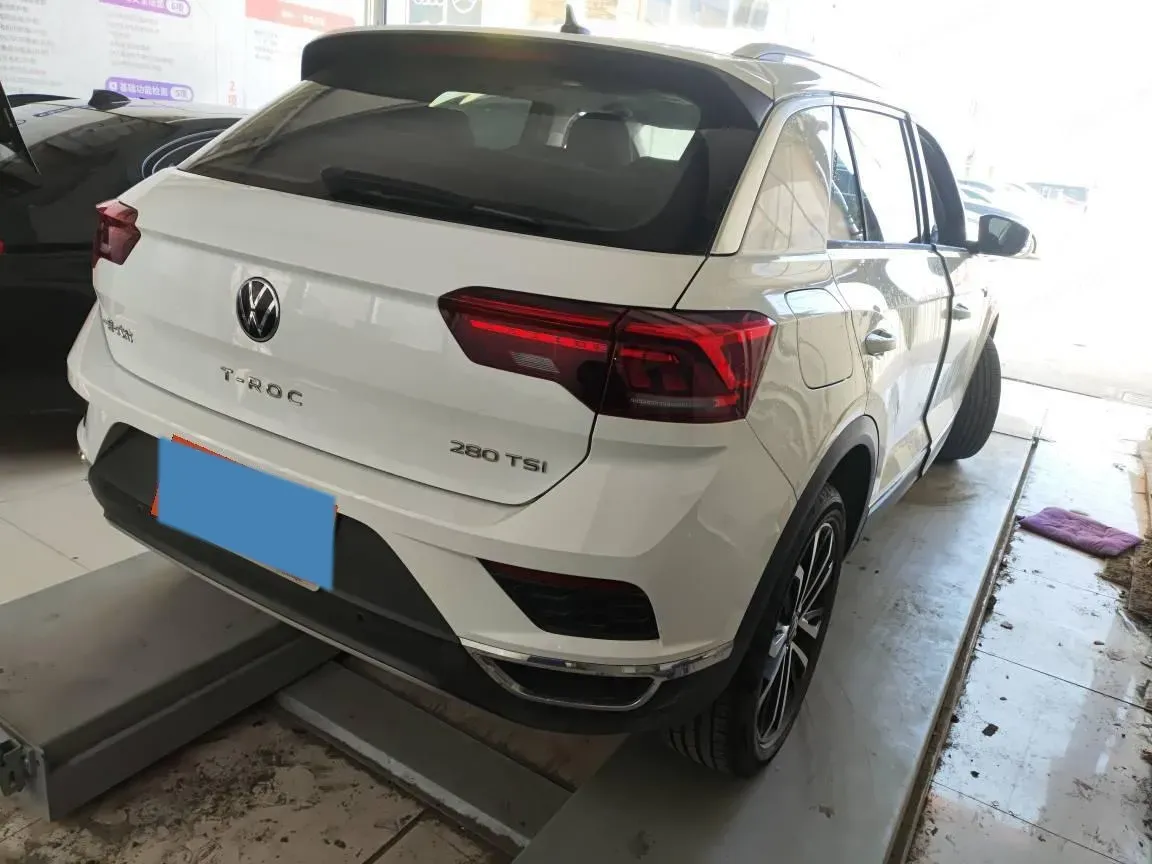 2022 Volkswagen T-Roc 1.4T 150HP L4 7DCT,autocango,china used car exporter,china ev exporter,chinese used car exporter,chinese used ev exporter