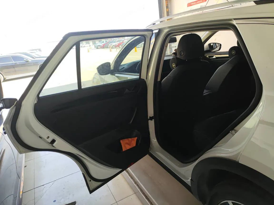 2022 Volkswagen T-Roc 1.4T 150HP L4 7DCT,autocango,china used car exporter,china ev exporter,chinese used car exporter,chinese used ev exporter