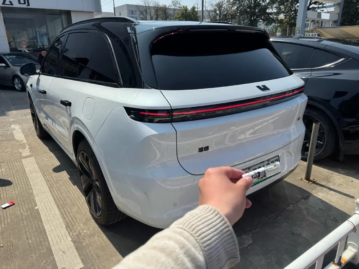 2024 Li L6 Range Extended 154HP L4 REEV 36.8KWH,autocango,china used car exporter,china ev exporter,chinese used car exporter,chinese used ev exporter