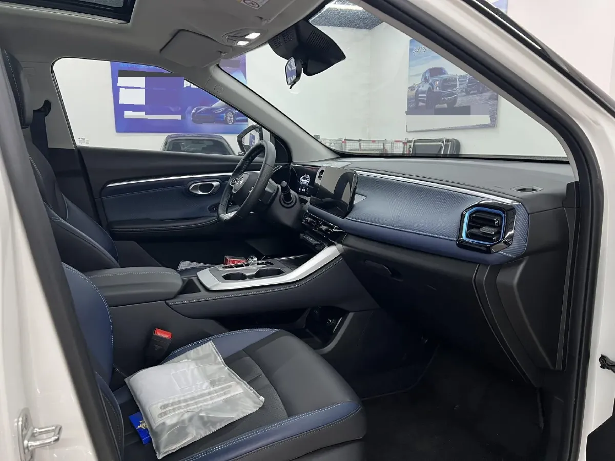 2025 GAC Trumpchi GS3 1.5T 177HP L4 7DCT,autocango,china used car exporter,china ev exporter,chinese used car exporter,chinese used ev exporter