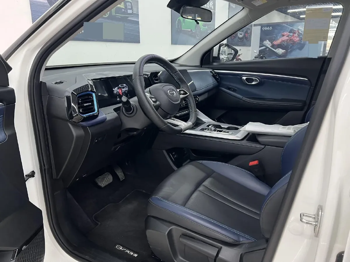 2025 GAC Trumpchi GS3 1.5T 177HP L4 7DCT,autocango,china used car exporter,china ev exporter,chinese used car exporter,chinese used ev exporter