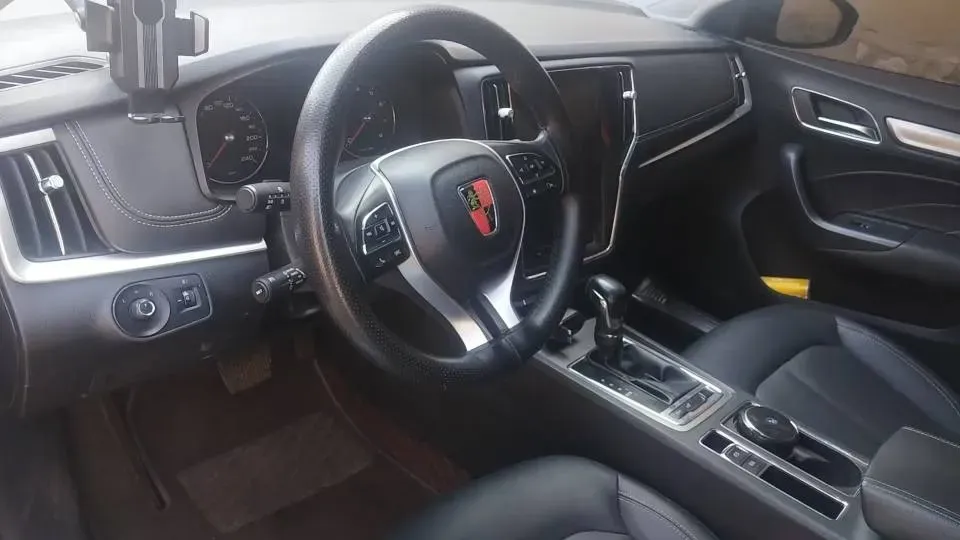 2020 Roewe i6 1.6L 125HP L4 CVT,autocango,china used car exporter,china ev exporter,chinese used car exporter,chinese used ev exporter