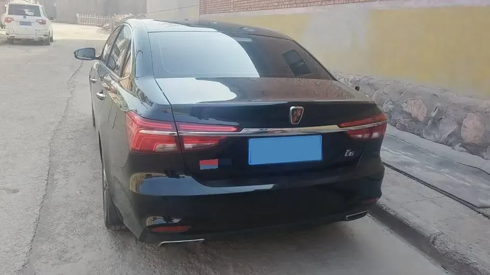 2020 Roewe i6 1.6L 125HP L4 CVT,autocango,china used car exporter,china ev exporter,chinese used car exporter,chinese used ev exporter