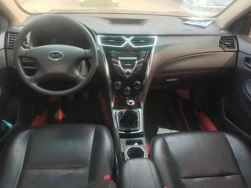 2020 BYD F3 1.5L 109HP L4 5MT,autocango,china used car exporter,china ev exporter,chinese used car exporter,chinese used ev exporter