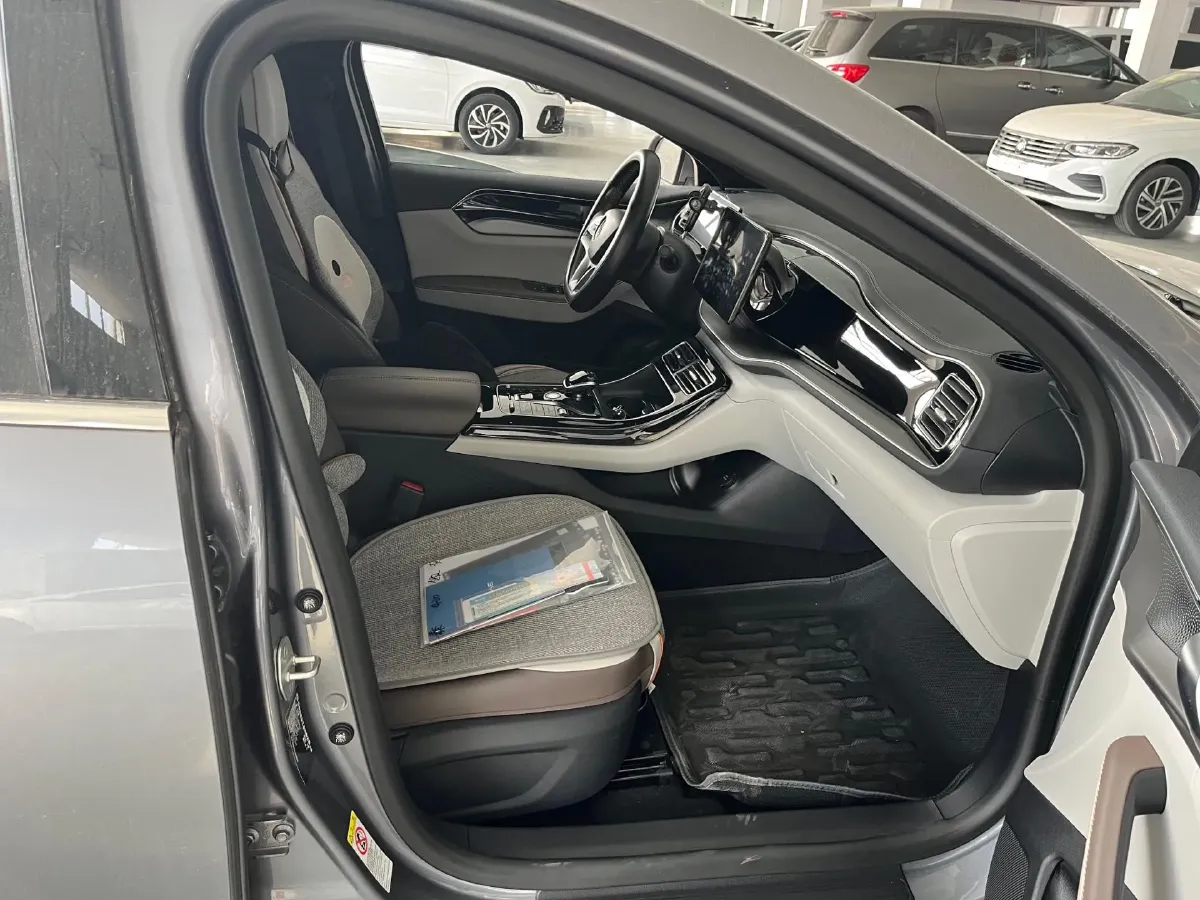 2024 BYD Qin Plus BEV 48KWH,autocango,china used car exporter,china ev exporter,chinese used car exporter,chinese used ev exporter