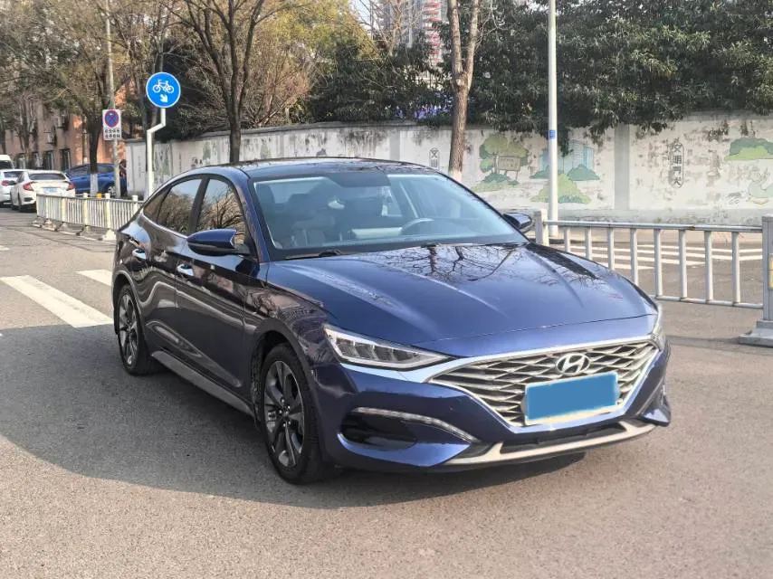 2019 Hyundai La Festa 1.6T 190HP L4 7DCT,autocango,china used car exporter,china ev exporter,chinese used car exporter,chinese used ev exporter