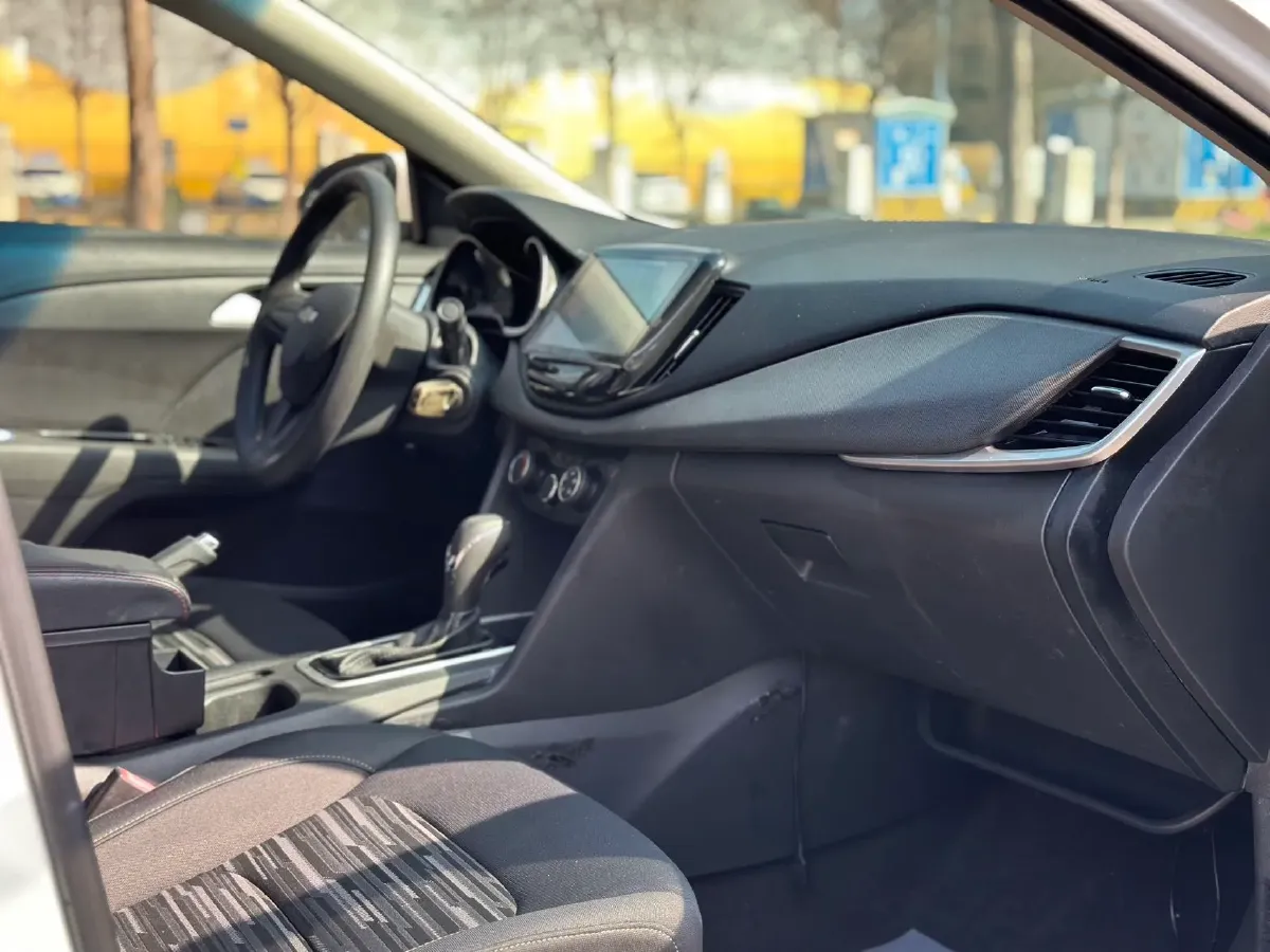 2019 Chevrolet Cavalier 1.5L 113HP L4 6AT,autocango,china used car exporter,china ev exporter,chinese used car exporter,chinese used ev exporter