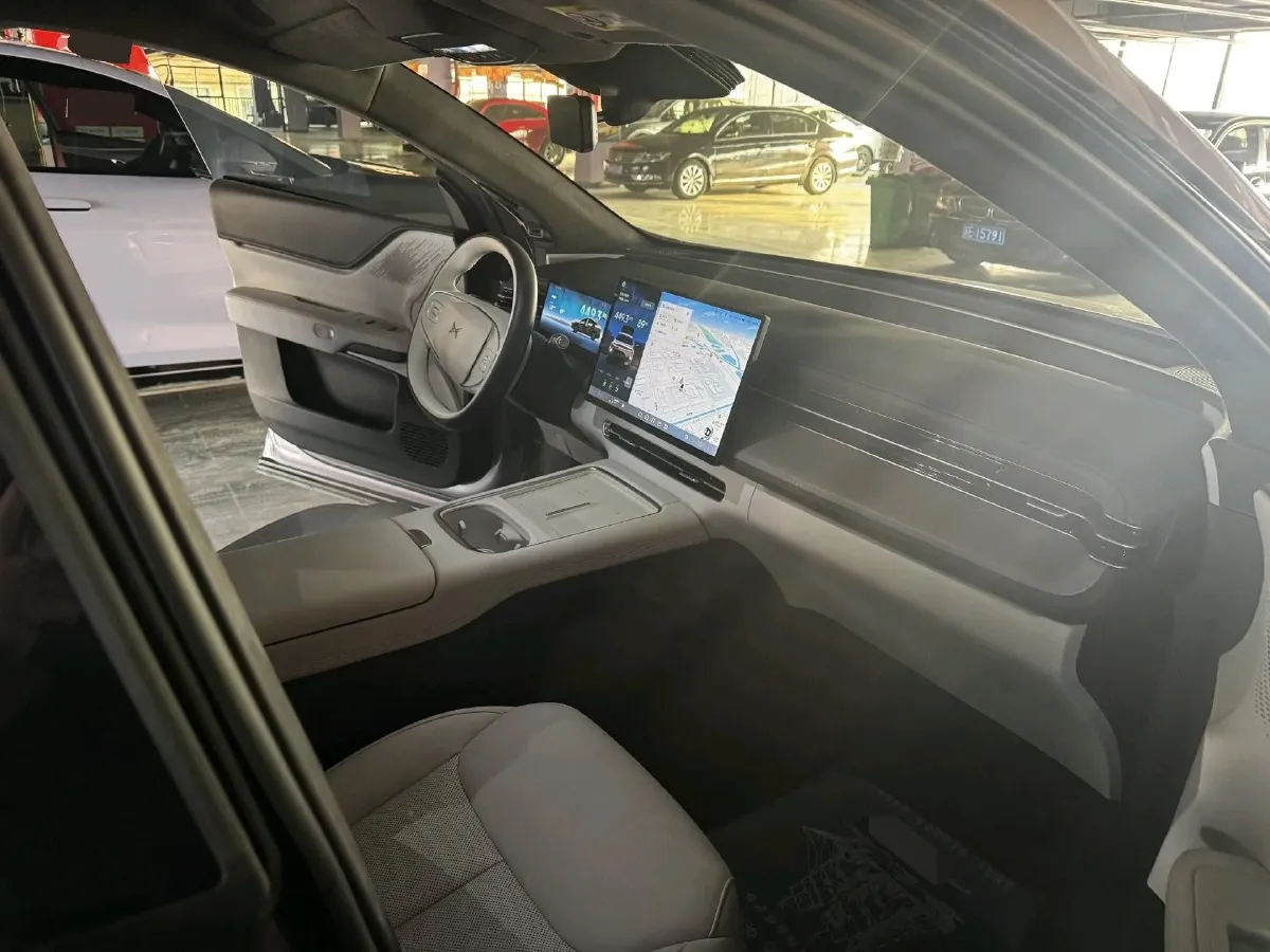 2025 Xpeng G6 BEV 68.5KWH,autocango,china used car exporter,china ev exporter,chinese used car exporter,chinese used ev exporter