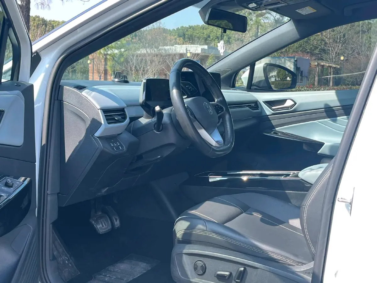 2023 Volkswagen ID.4 X BEV 52.8KWH,autocango,china used car exporter,china ev exporter,chinese used car exporter,chinese used ev exporter