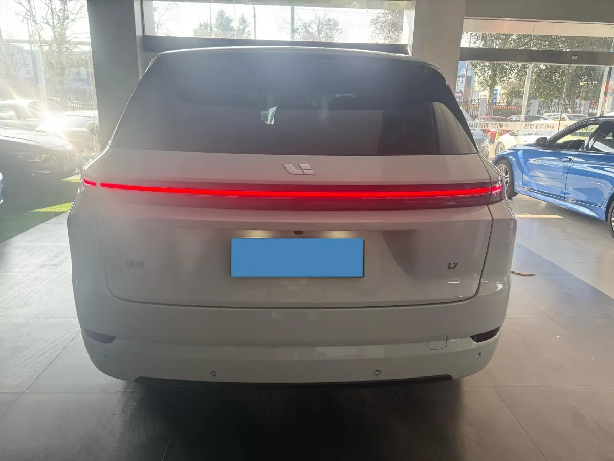 2024 Li L8 Range Extended 154HP REEV 52.3KWH,autocango,china used car exporter,china ev exporter,chinese used car exporter,chinese used ev exporter