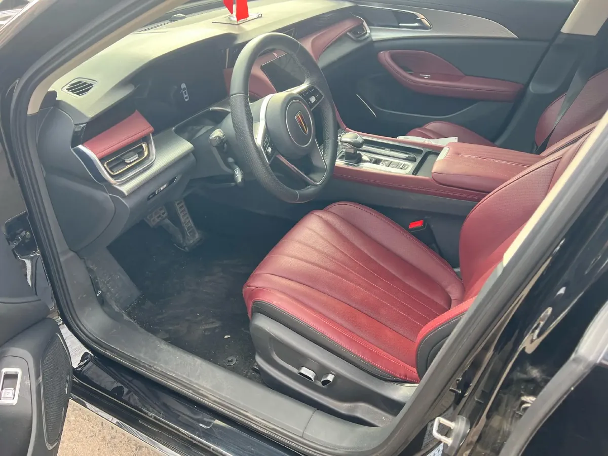 2023 HongQi H5 2.0T 224HP L4 8AT,autocango,china used car exporter,china ev exporter,chinese used car exporter,chinese used ev exporter