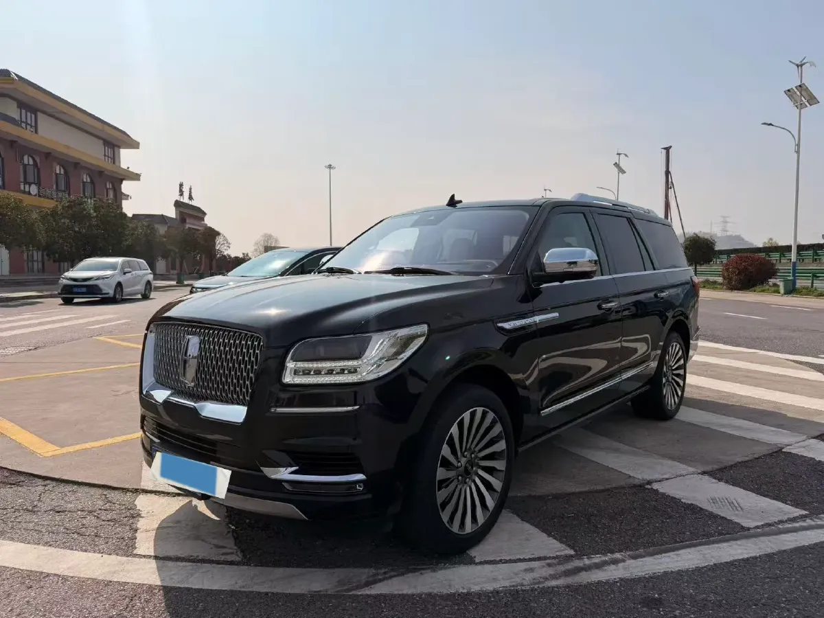2019 Lincoln Navigator 3.5T 388HP V6 10AT,autocango,china used car exporter,china ev exporter,chinese used car exporter,chinese used ev exporter