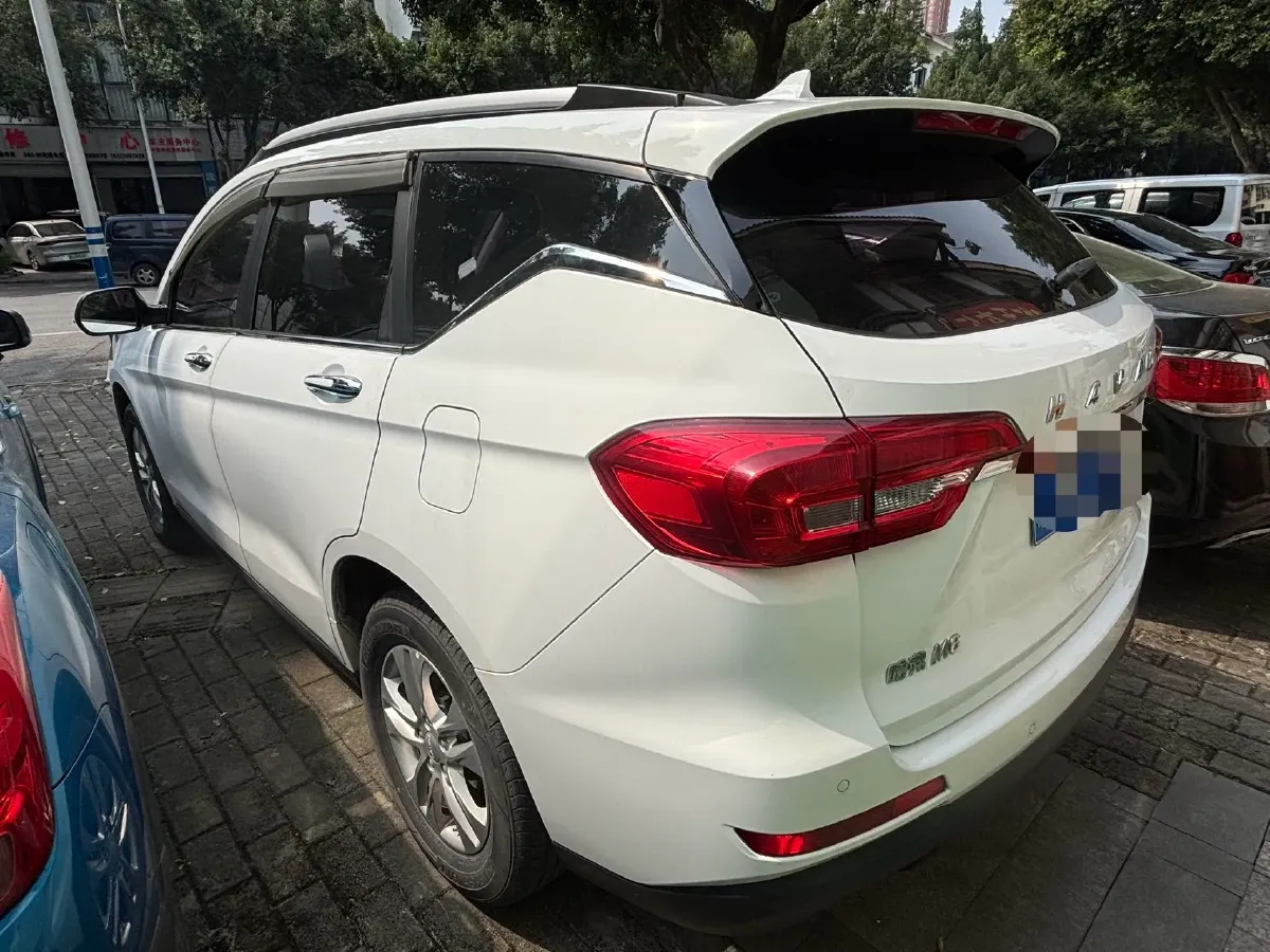 2019 Haval M6 1.5T 150HP L4 7DCT,autocango,china used car exporter,china ev exporter,chinese used car exporter,chinese used ev exporter