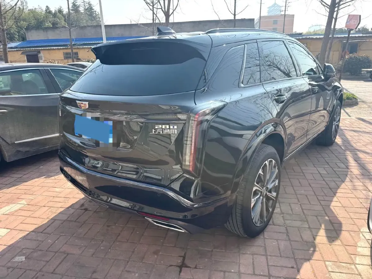 2025 Cadillac XT5 2.0T 237HP L4 9AT,autocango,china used car exporter,china ev exporter,chinese used car exporter,chinese used ev exporter