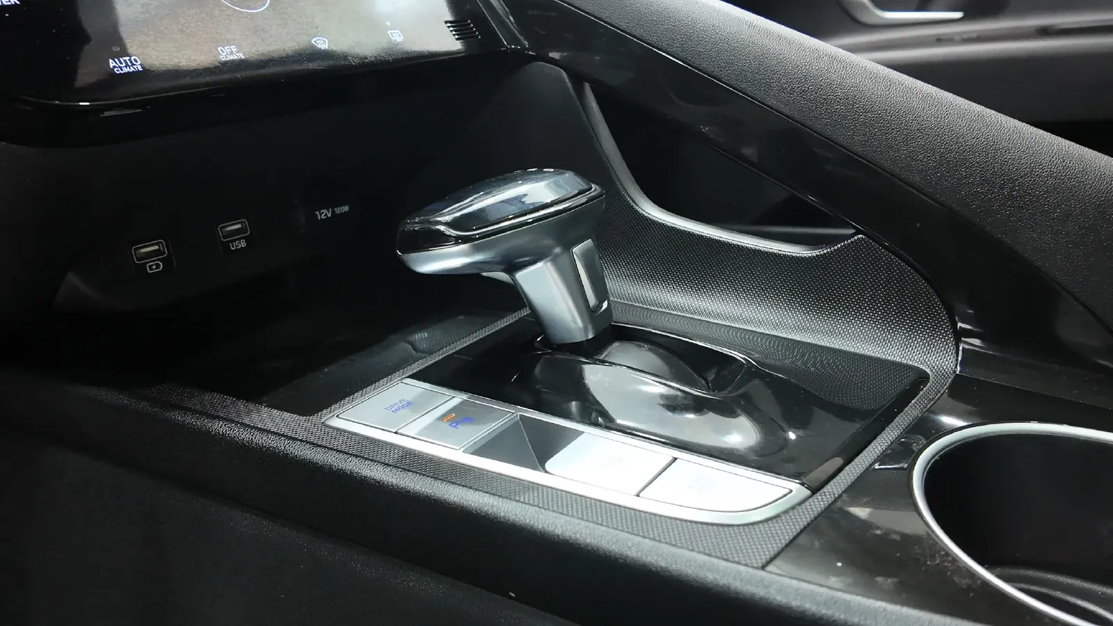 2022 Hyundai Elantra 1.5L 115HP L4 CVT,autocango,china used car exporter,china ev exporter,chinese used car exporter,chinese used ev exporter