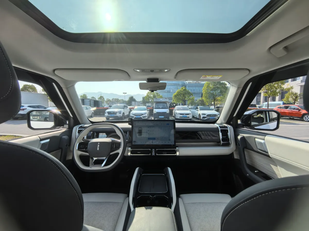 2024 iCAR iCAR 03 BEV 65.69KWH,autocango,china used car exporter,china ev exporter,chinese used car exporter,chinese used ev exporter