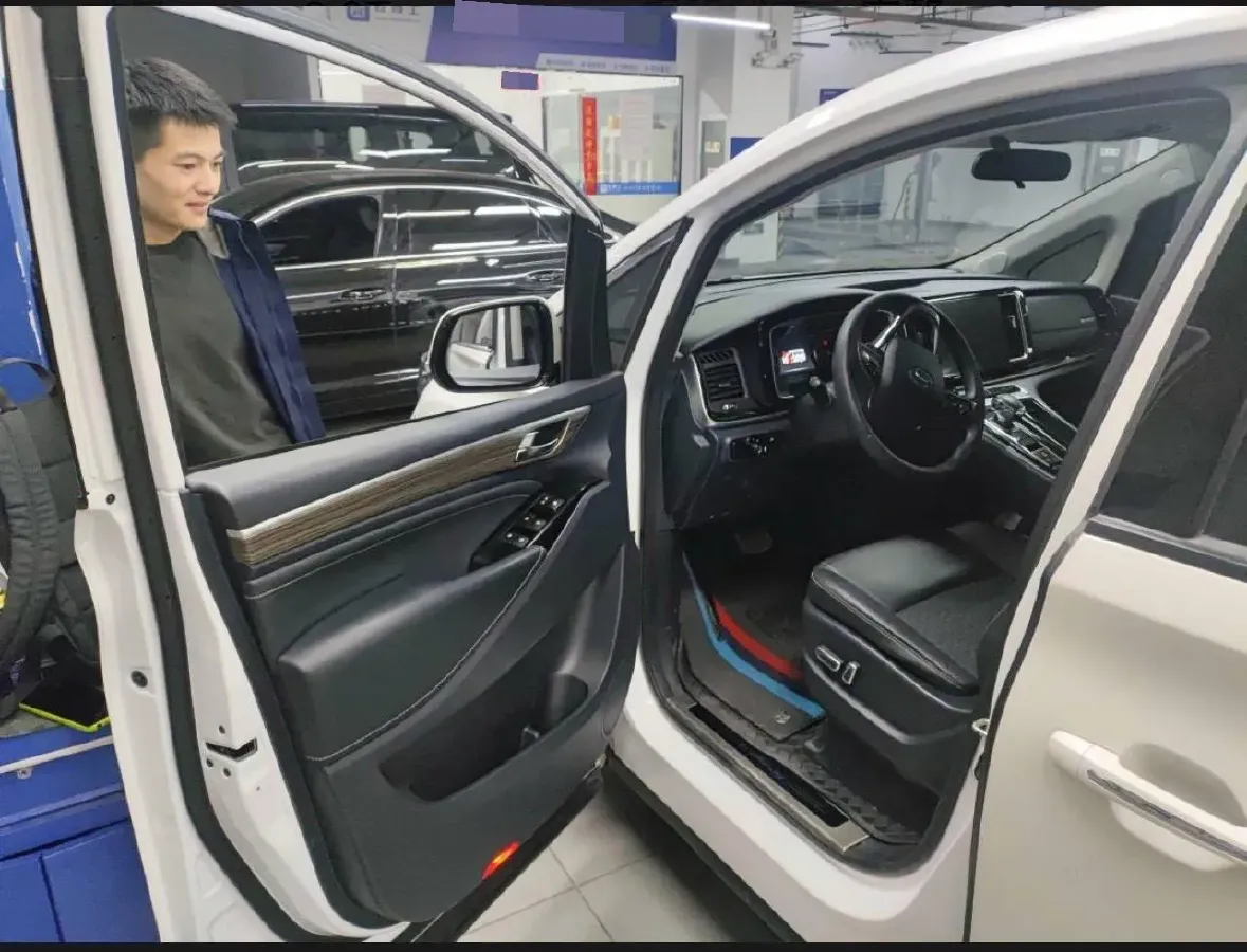 2021 GAC Trumpchi M8 2.0T 252HP L4 8AT,autocango,china used car exporter,china ev exporter,chinese used car exporter,chinese used ev exporter