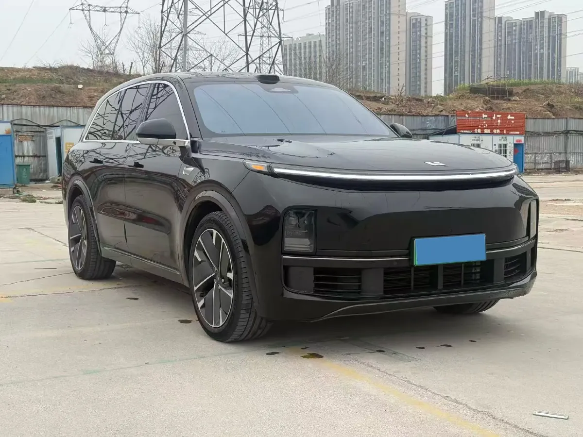 2025 Li L8 Range Extended 154HP REEV,autocango,china used car exporter,china ev exporter,chinese used car exporter,chinese used ev exporter
