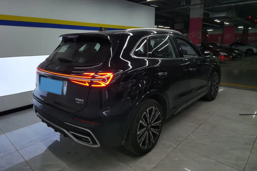 2025 HongQi HS5 2.0T 252HP L4 8AT,autocango,china used car exporter,china ev exporter,chinese used car exporter,chinese used ev exporter