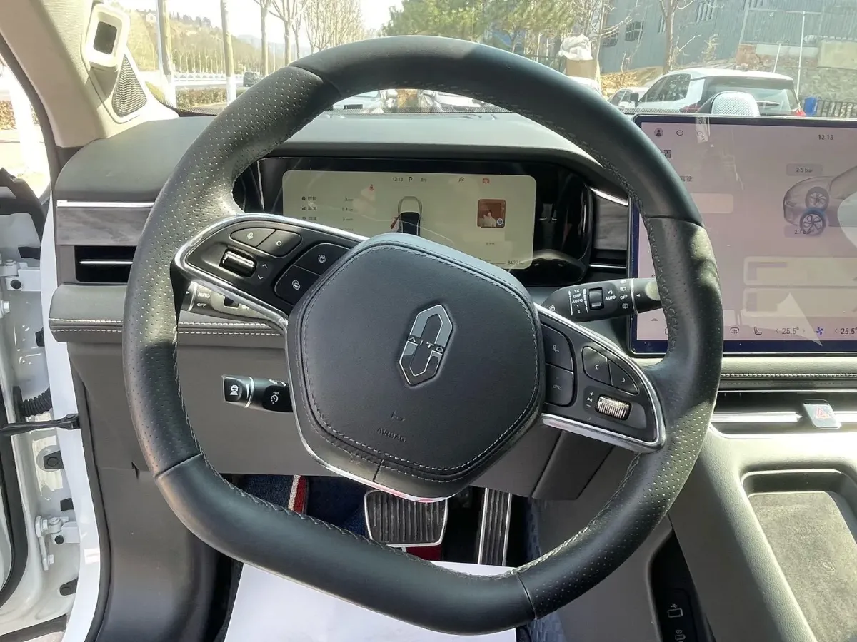 2022 Infiniti Q50L 2.0T 211HP L4 7AT,autocango,china used car exporter,china ev exporter,chinese used car exporter,chinese used ev exporter