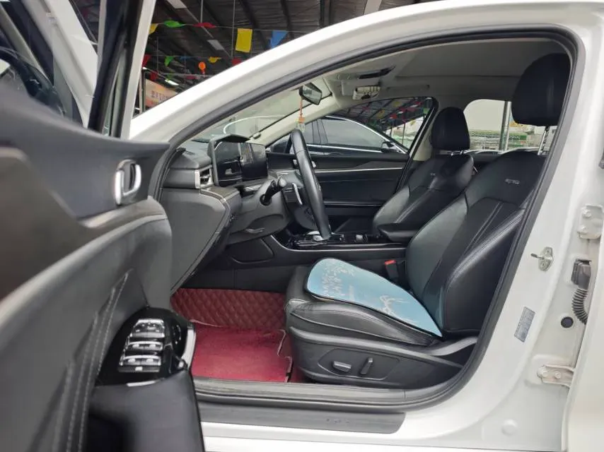 2020 Kia K5 2.0T 240HP L4 8AT,autocango,china used car exporter,china ev exporter,chinese used car exporter,chinese used ev exporter