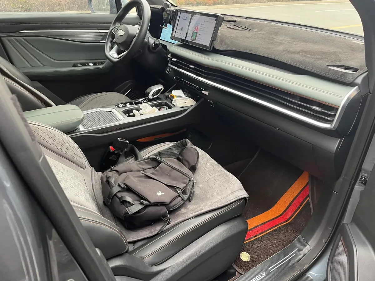 2023 Geely Okavango L 2.0T 218HP L4 7DCT,autocango,china used car exporter,china ev exporter,chinese used car exporter,chinese used ev exporter