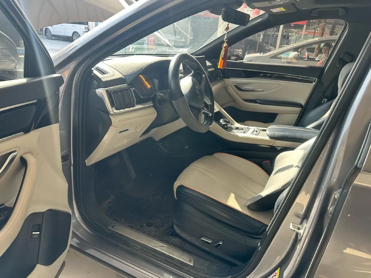 2022 Hyundai Tucson 2.0L 150HP L4 6AT Hybrid,autocango,china used car exporter,china ev exporter,chinese used car exporter,chinese used ev exporter