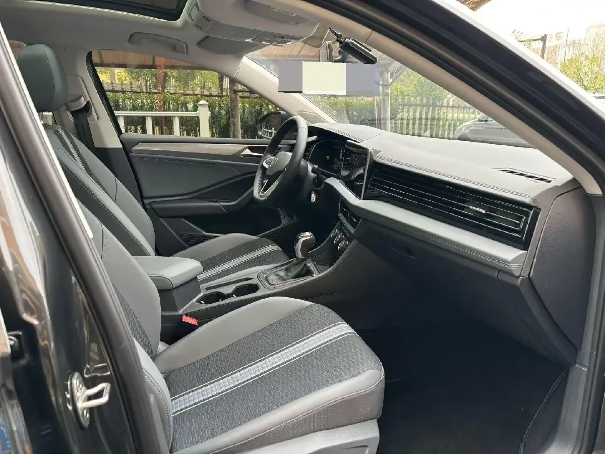 2025 Volkswagen Sagitar 1.2T 116HP L4 7DCT,autocango,china used car exporter,china ev exporter,chinese used car exporter,chinese used ev exporter