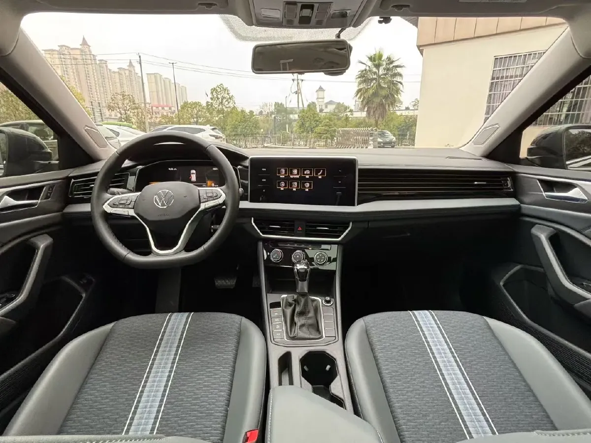 2025 Volkswagen Sagitar 1.2T 116HP L4 7DCT,autocango,china used car exporter,china ev exporter,chinese used car exporter,chinese used ev exporter