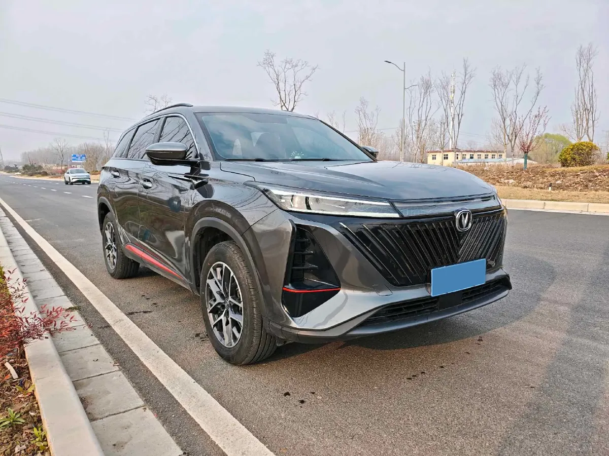 2023 ChangAn CS75 Plus 2.0T 233HP L4 8AT,autocango,china used car exporter,china ev exporter,chinese used car exporter,chinese used ev exporter