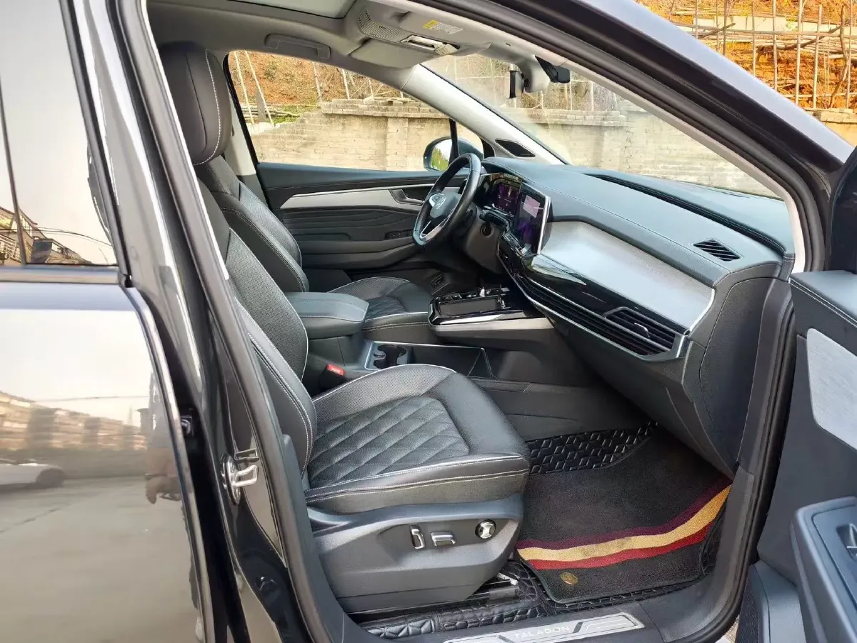 2023 Volkswagen Talagon 2.0T 220HP L4 7DCT,autocango,china used car exporter,china ev exporter,chinese used car exporter,chinese used ev exporter