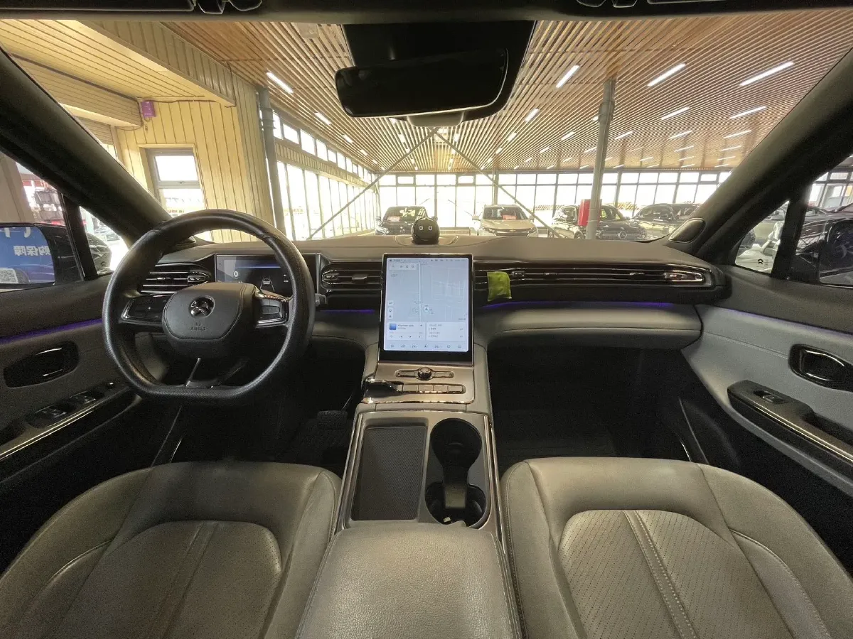 2019 NIO ES6 BEV 70KWH,autocango,china used car exporter,china ev exporter,chinese used car exporter,chinese used ev exporter