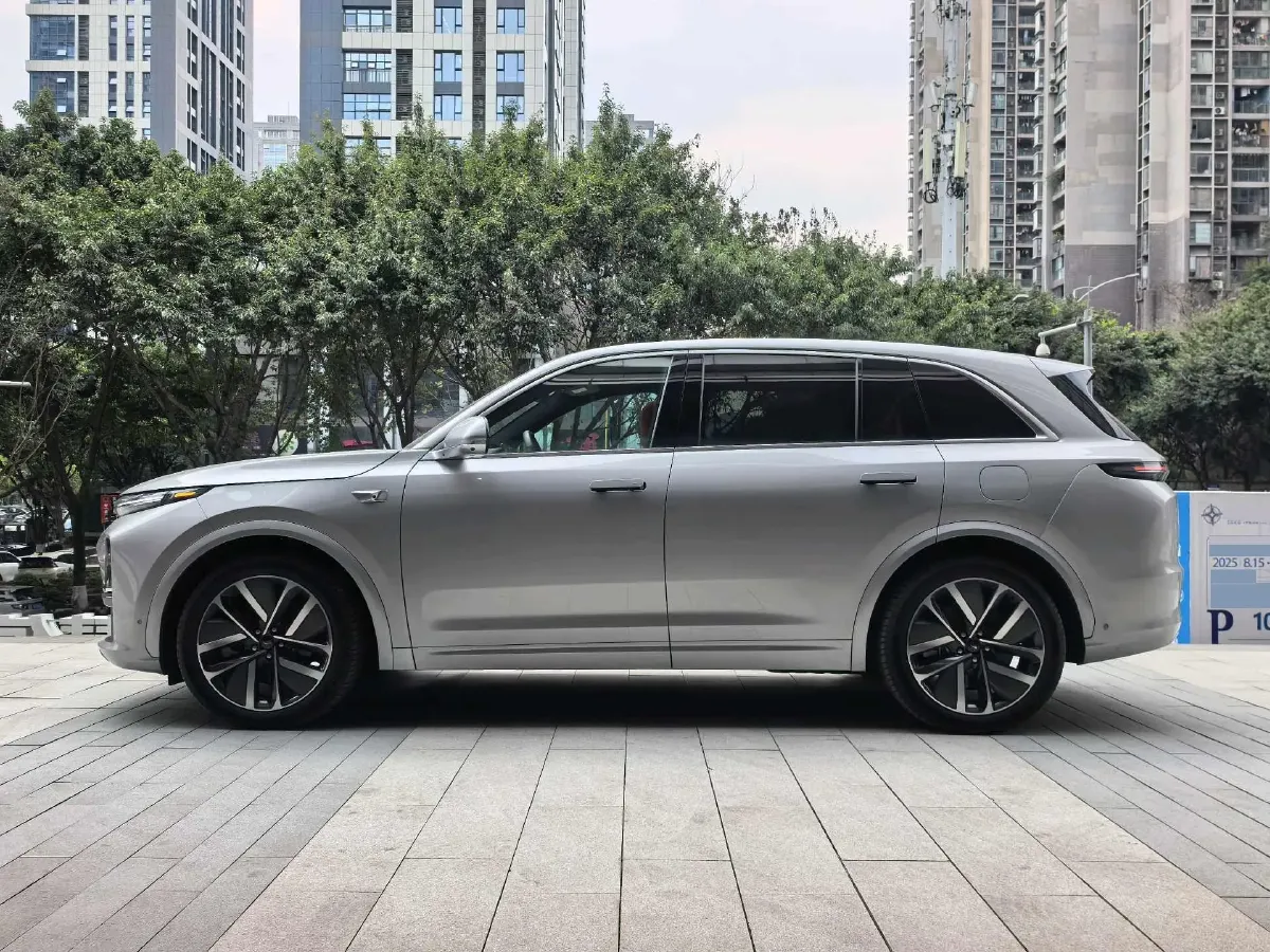 2023 Li L7 Range Extended 154HP REEV 40.9KWH,autocango,china used car exporter,china ev exporter,chinese used car exporter,chinese used ev exporter