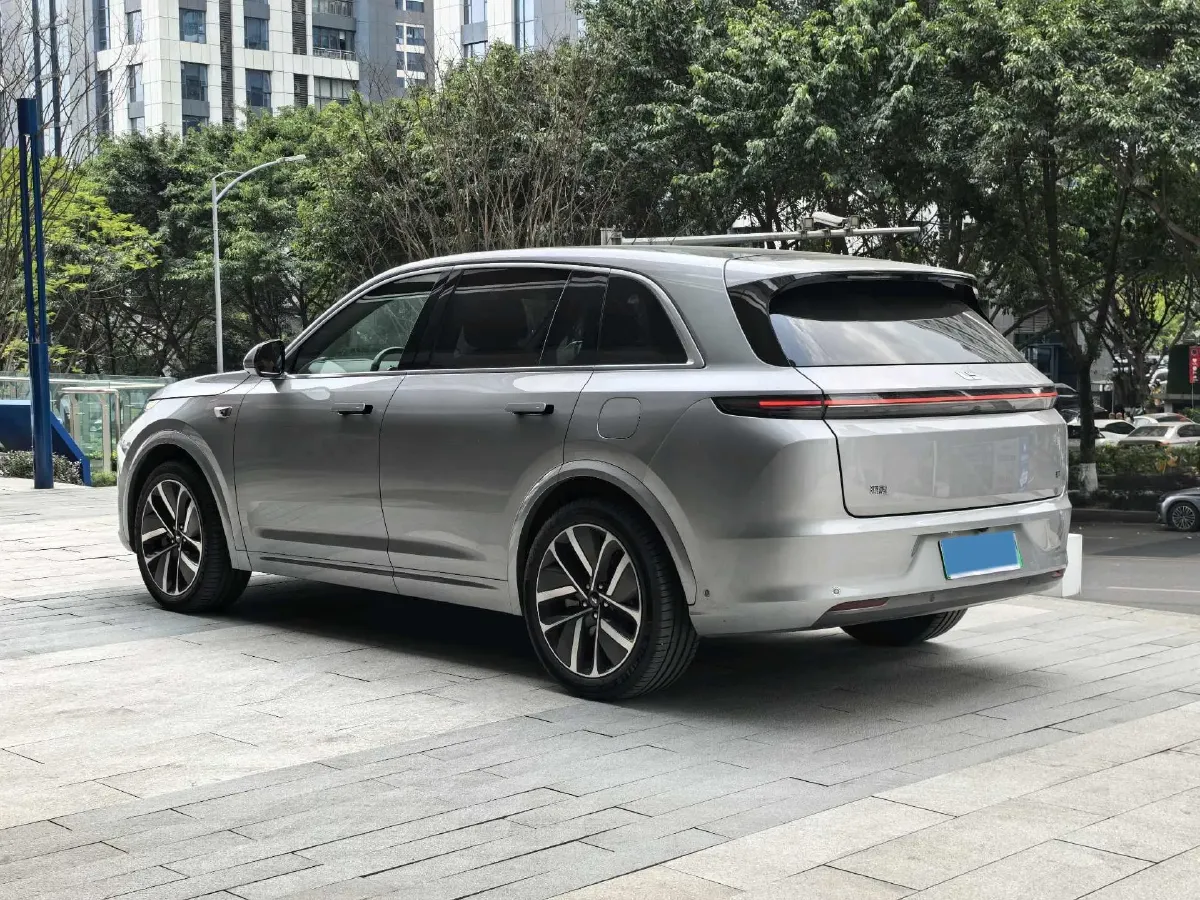 2023 Li L7 Range Extended 154HP REEV 40.9KWH,autocango,china used car exporter,china ev exporter,chinese used car exporter,chinese used ev exporter
