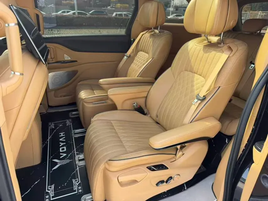 2022 Voyah Dream 1.5T 136HP L4 PHEV 25.57KWH,autocango,china used car exporter,china ev exporter,chinese used car exporter,chinese used ev exporter