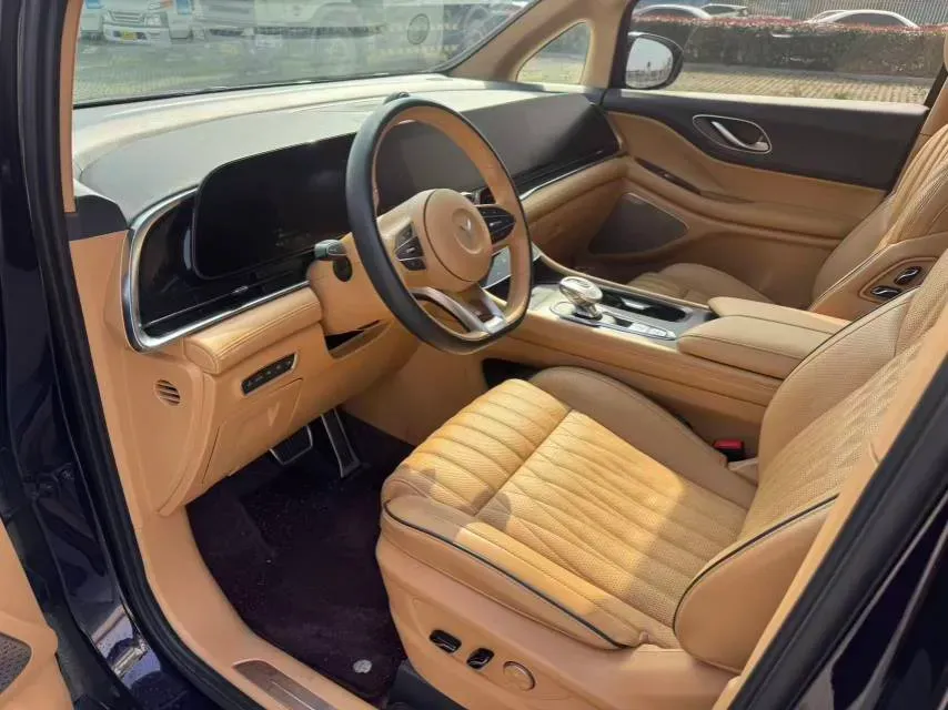 2022 Voyah Dream 1.5T 136HP L4 PHEV 25.57KWH,autocango,china used car exporter,china ev exporter,chinese used car exporter,chinese used ev exporter