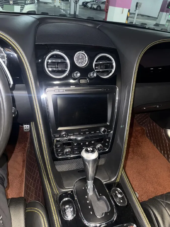 2017 Bentley Flying Spur 4.0T 507HP V8 8AT,autocango,china used car exporter,china ev exporter,chinese used car exporter,chinese used ev exporter