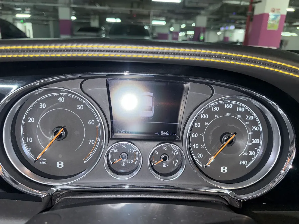 2017 Bentley Flying Spur 4.0T 507HP V8 8AT,autocango,china used car exporter,china ev exporter,chinese used car exporter,chinese used ev exporter