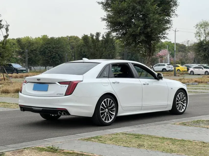 2022 Cadillac CT6 2.0T 237HP L4 10AT,autocango,china used car exporter,china ev exporter,chinese used car exporter,chinese used ev exporter